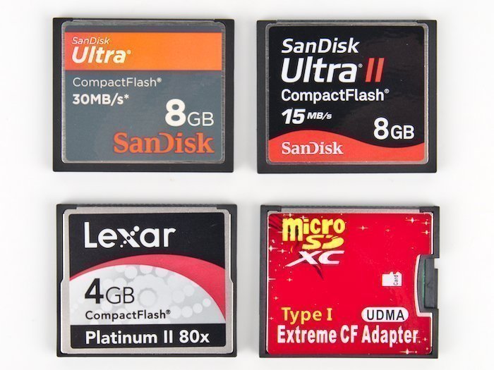 Avoid problems or reduced performance in your Nikon D2X by choosing the best memory card. You can choose between SD and PRO Duo, but one is more expensive.