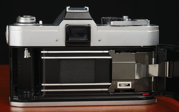 Canon FT QL quick 35mm film loading mechanism