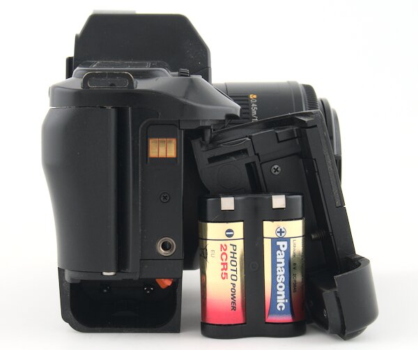 Canon EOS 650 2CR5 Battery