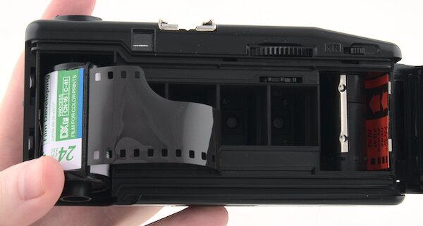 Nishika N9000 Load 35mm Film Canister