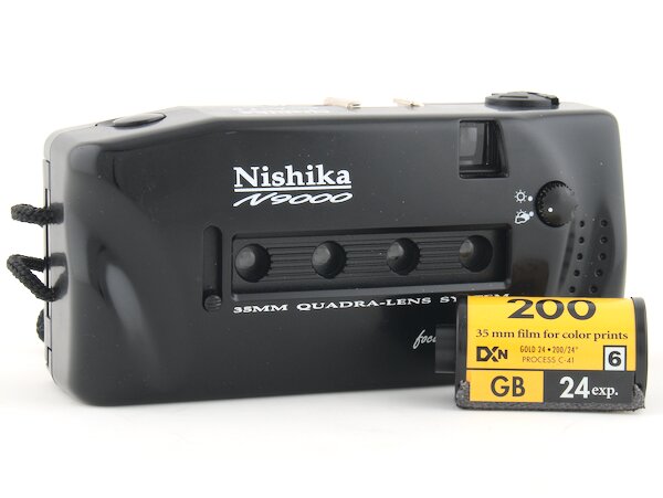 Step by step instructions with pictures on how to load 35mm film into the Nishika N9000. Start taking photos with your Nishika N9000 3D camera today.