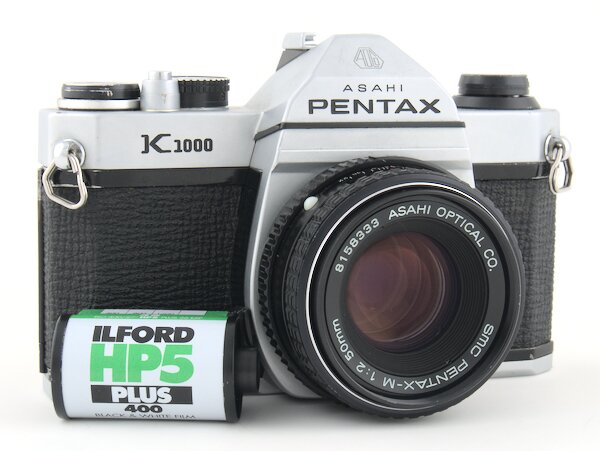 Step-by-step how to successfully rewind and remove the film from your Pentax K1000. Don't expose your film by unloading it incorrectly.