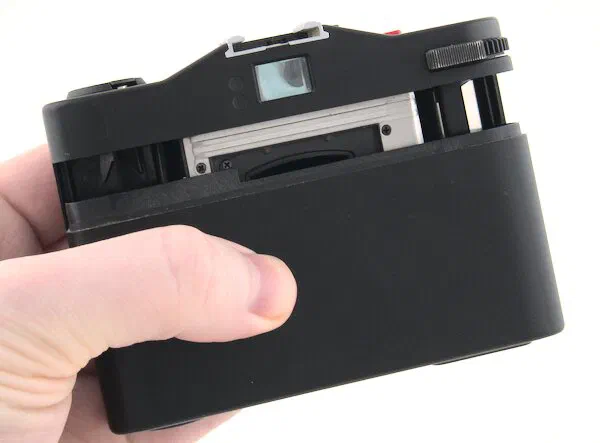 Remove Minox 35 EL Camera Back