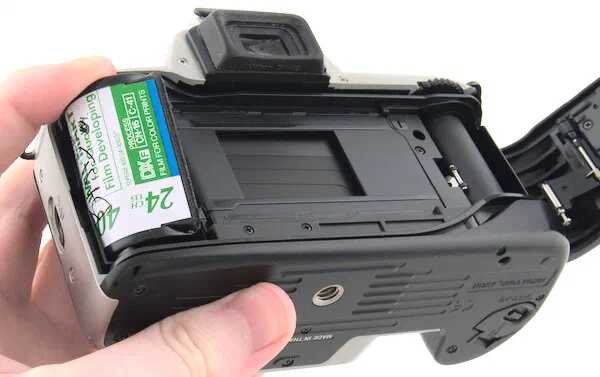 Nikon N65 Remove 35mm Film Canister Nikon N65 Remove 35mm Film Canister