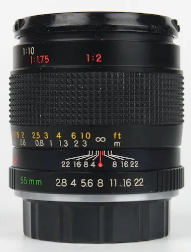Focus Ring, Aperture Ring, and Focus Distance Scale.