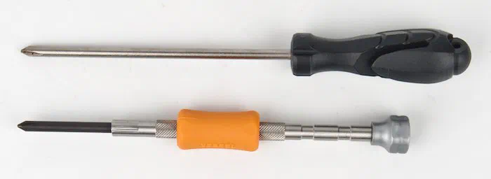 Hozan Screwdriver next to Vessel #0 Hozan Screwdriver next to Vessel #0