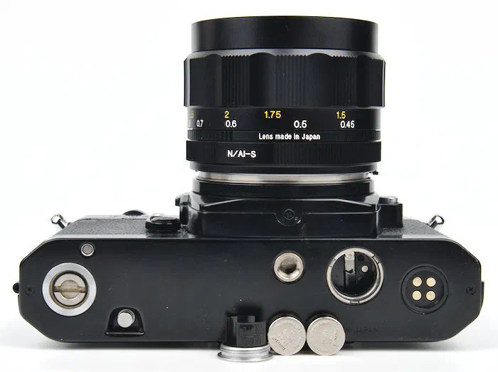 Nikon FM2 with two LR44 batteries.