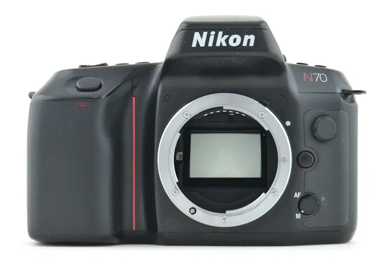Nikon N70 (F70) Nikon N70 (F70)