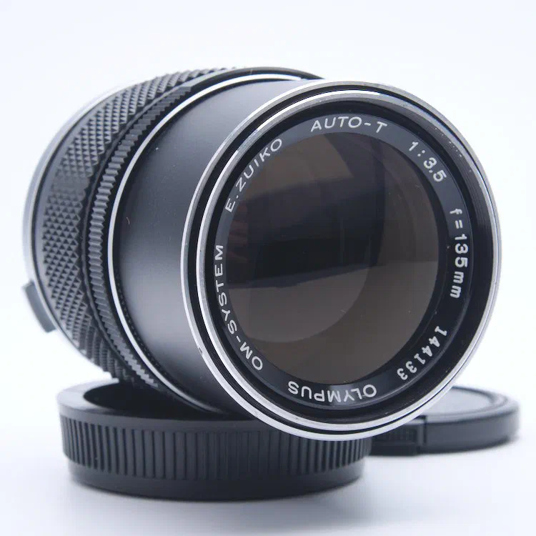 Olympus OM 135mm f/3.5 Portrait Lens for OM-1 Olympus OM 135mm f/3.5 Portrait Lens for OM-1