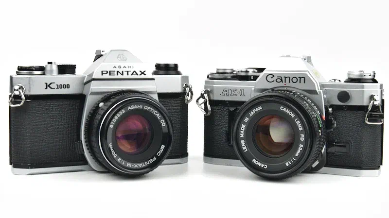 Pentax K1000 vs Canon AE-1 Pentax K1000 vs Canon AE-1