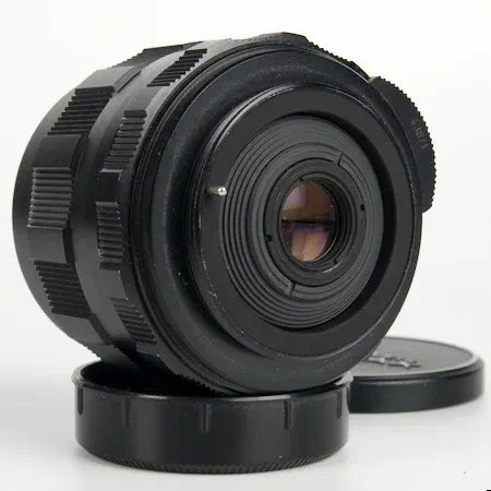 Pentax Spotmatic Lenses Mount of a Pentax Super-Takumar 28mm f/3.5 Lens Pentax Spotmatic Lenses Mount of a Pentax Super-Takumar 28mm f/3.5 Lens