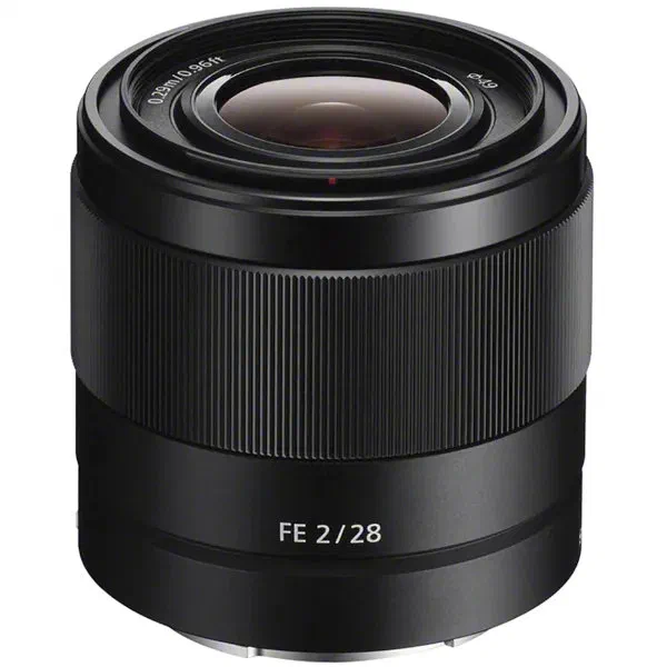 Sony FE 28mm f2 prime lens