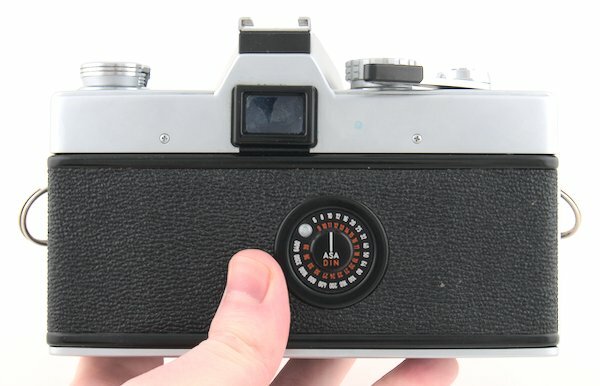 Minolta SRT-101 Close Film Door