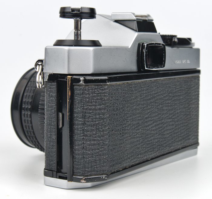 Pentax K1000 Opeing Camera Film Door