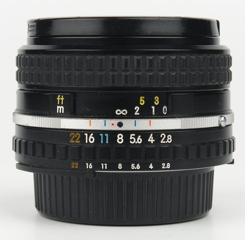 28mm Lens Distance Window and Aperture Ring