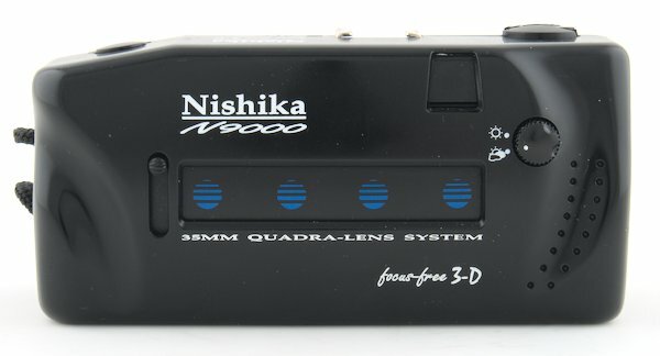 Nishika N9000 Built-in Lens Cover